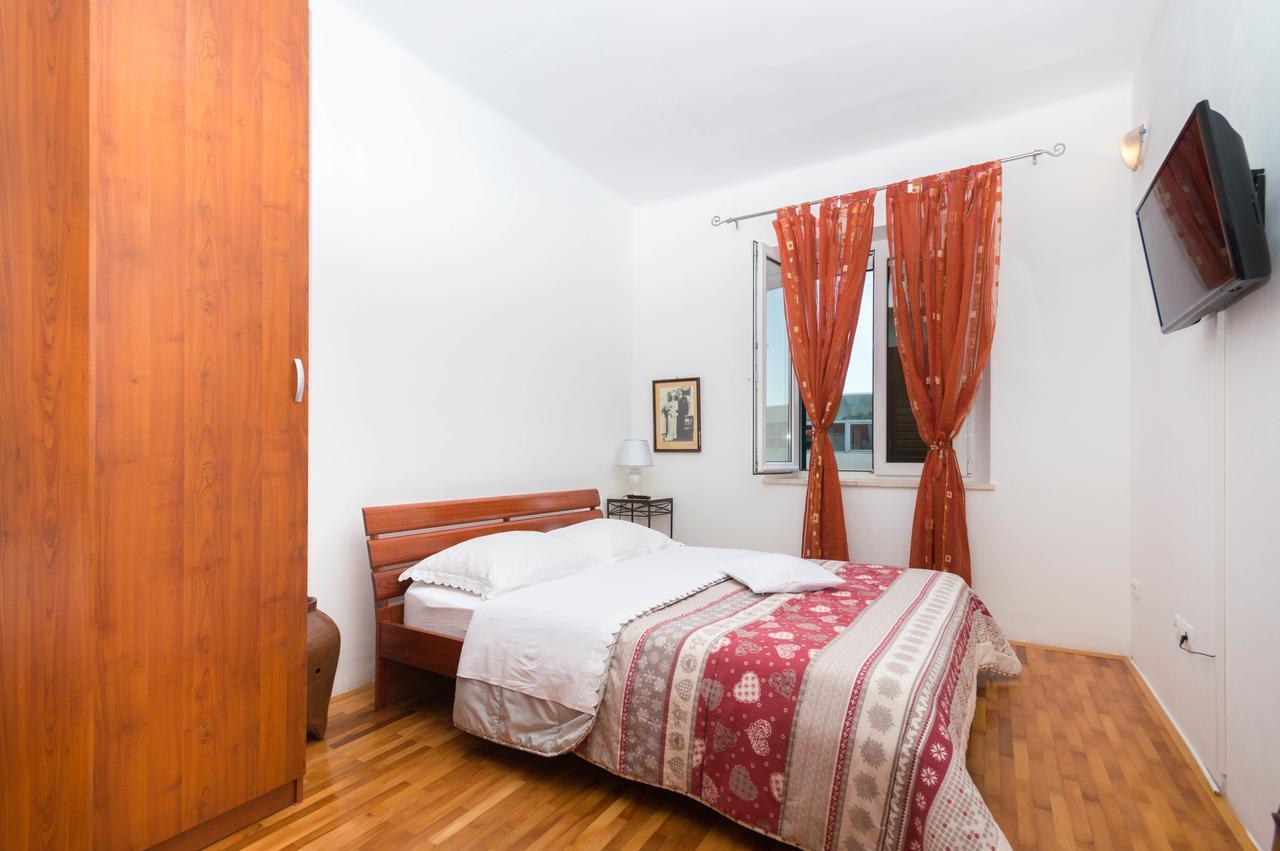 Apartment Leo Spalato Esterno foto